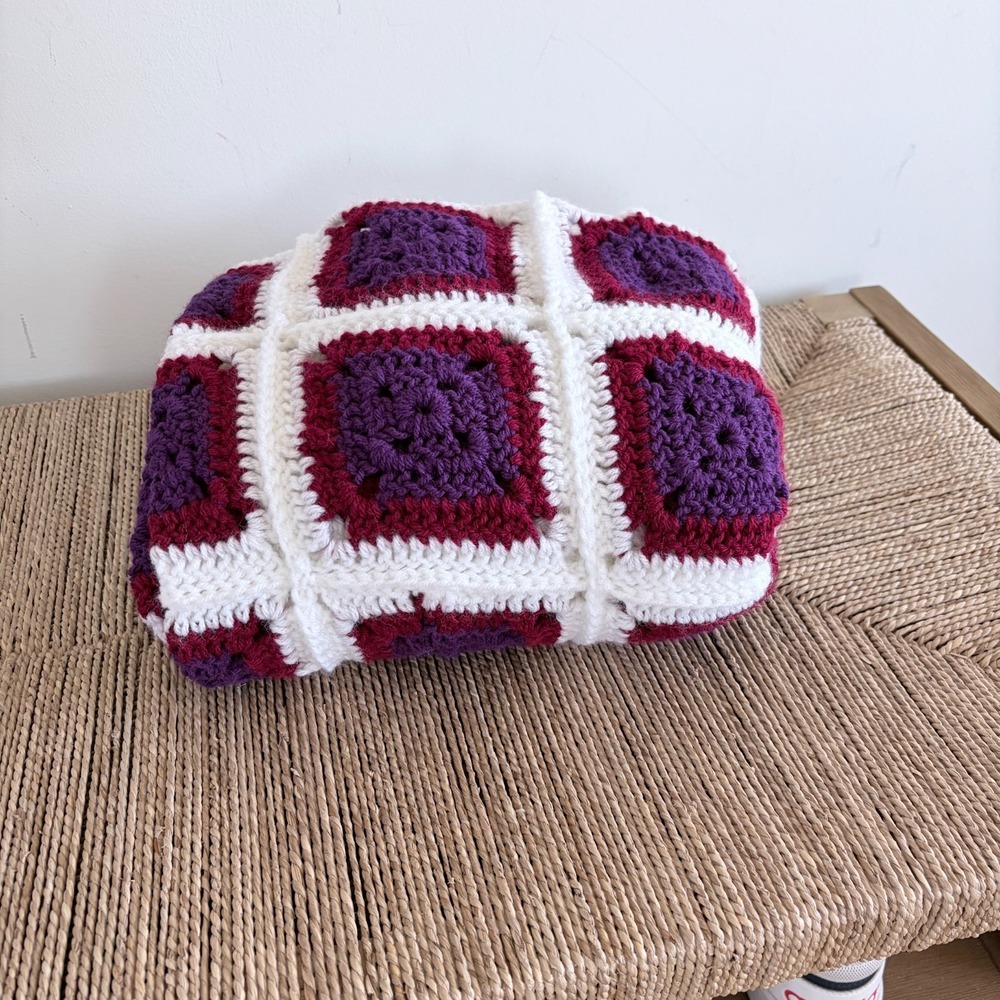 Red Purple‎ White Hand Crocheted Afghan Throw Lap Blanket 36x47 Granny Square